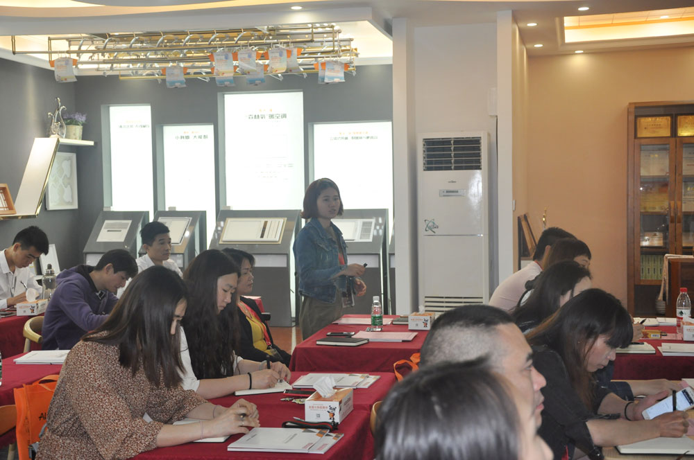 威廉希尔体育官方网站商学院，发挥精品班优势，高效提升培训效果