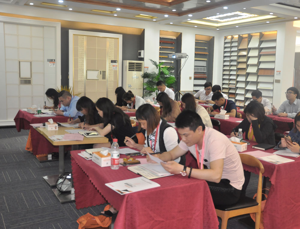 威廉希尔体育官方网站商学院，发挥精品班优势，高效提升培训效果