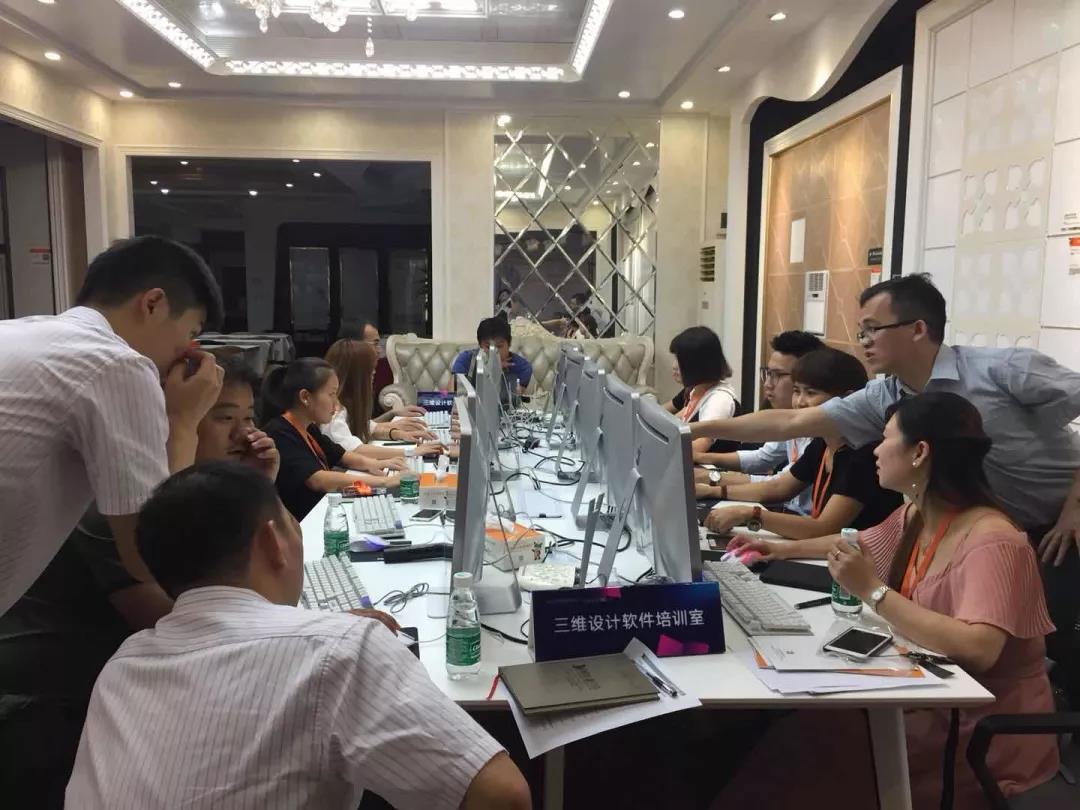 威廉希尔体育官方网站商学院“致胜终端营销培训会”火热启动